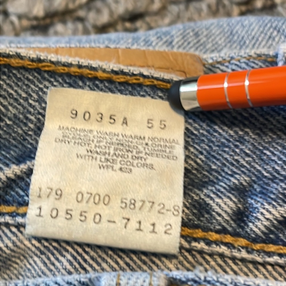 Vintage Levi’s 550 Womens Sz 27 High Waist Mom Jeans Straight Leg Light Wash Y2K - Picture 5 of 8